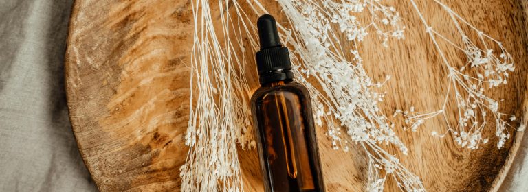 A serum keeps dullness.